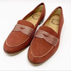 DRIVER CLUB USA WOMEN’S LOAFERS SZ 7